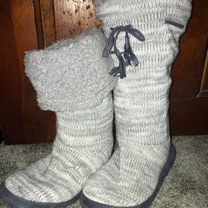 Women’s Size Large: 9-10 Boot Slippers